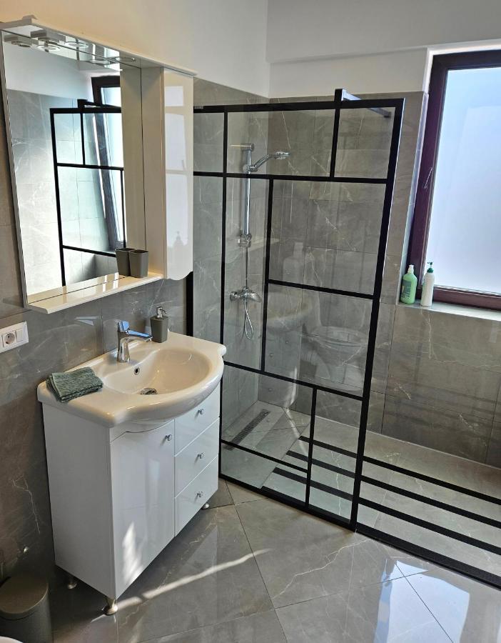 Ferienwohnung Apartament Strand Râmnicu Vâlcea Exterior foto